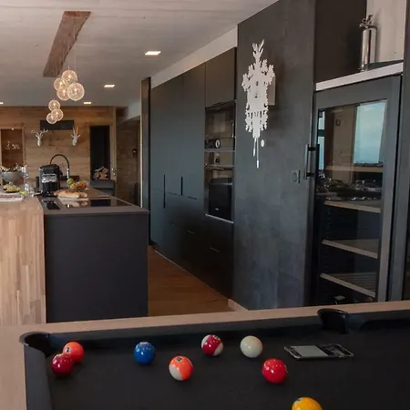 Level Mountain Apartment